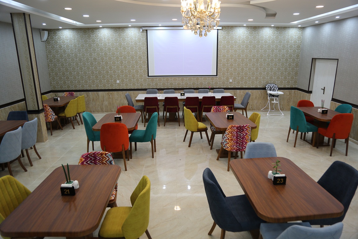 رستوران پیروز 7