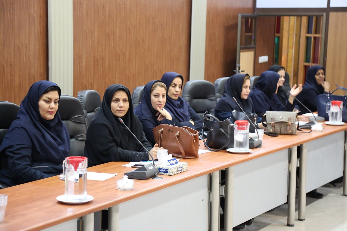 جلسه امور اداری با بانوان 1