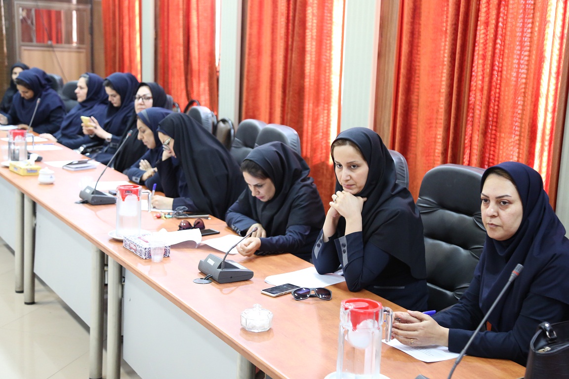 جلسه امور اداری با بانوان 3