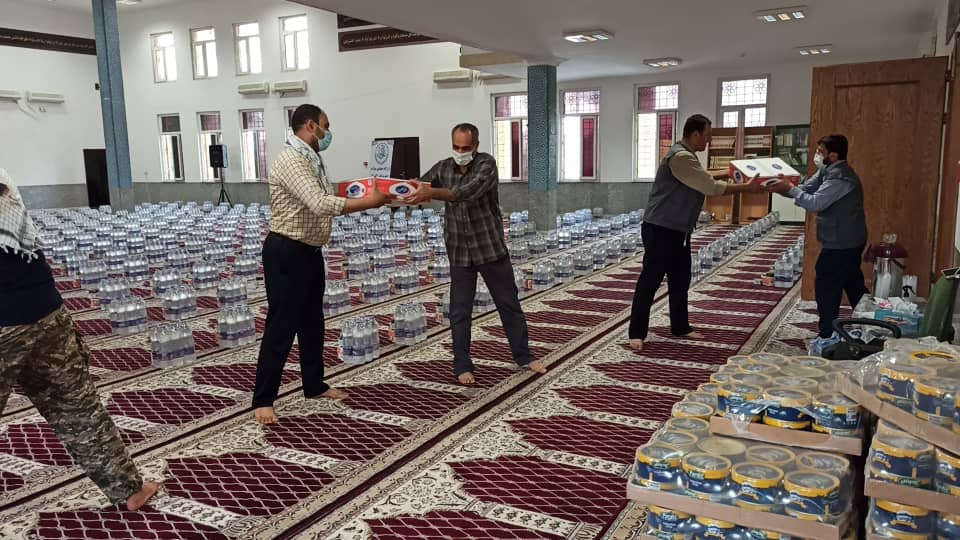 توزیع بسته های غذایی 4