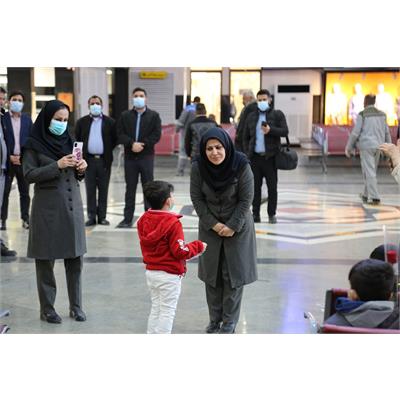 کودکان در فرودگاه 3