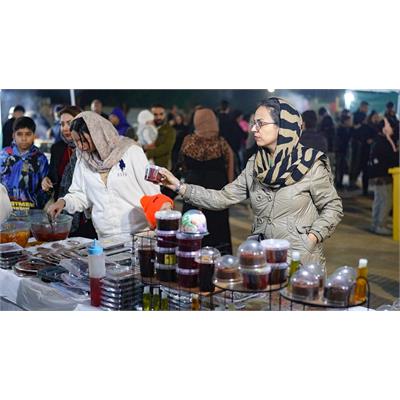 میزبانی شرکت عملیات غیرصنعتی ماهشهر از هزاران خانواده با طعم‌های سنتی و نوای هنرمندان در جشنواره شب یلدای پارک سپهر 11