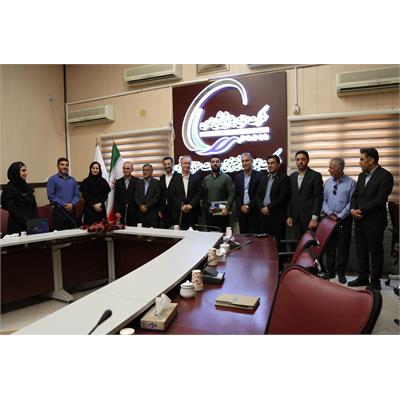 تجلیل از کارگران نمونه شرکت عملیات غیرصنعتی بندرماهشهر