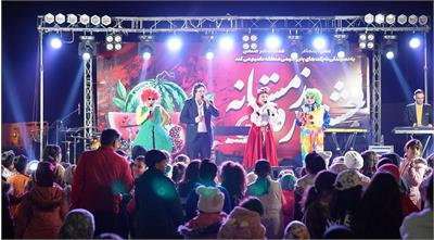 میزبانی شرکت عملیات غیرصنعتی ماهشهر از هزاران خانواده با طعم‌های سنتی و نوای هنرمندان در جشنواره شب یلدای پارک سپهر