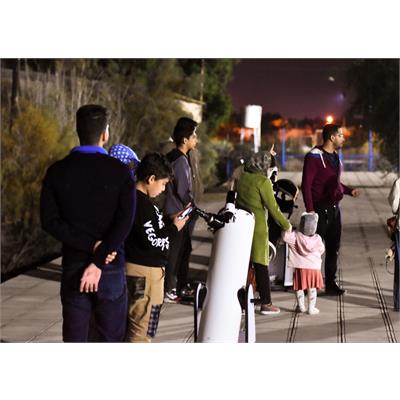 رصد ماه 9
