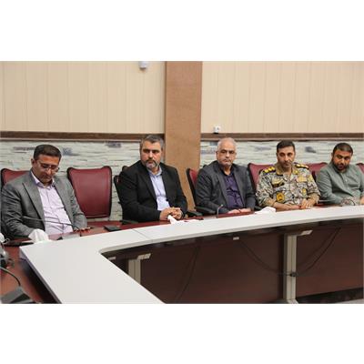 اهدای 10هزار کارت خرید به مددجویان کمیته امداد و بهزیستی بندرماهشهر و بندرامام خمینی(ره)  3