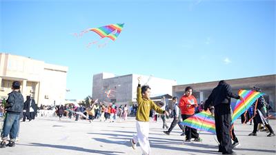 پرواز شادی بادبادک‌ها در آسمان چهار منطقه؛ جشنواره بادبادک‌ها میزبان کودکان بود