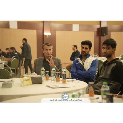 کارکنان 44سال 6