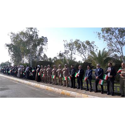 برگزاری مراسم نمادین استقبال از ورود حضرت امام خمینی (ره) در فرودگاه بندرماهشهر 10