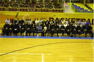 دیدار صمیمانه مدیرعامل شرکت عملیات غیرصنعتی و خدمات صنایع پتروشیمی با پرسنل واحد امور ورزش