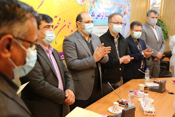 از کادر درمان شهرستان بندرماهشهر تقدیر به عمل آمد/ آتش زمزم: حمایت شورای راهبردی شرکت های پتروشیمی از کادر درمانی و مجموعه بهداشت و درمان ادامه خواهد داشت