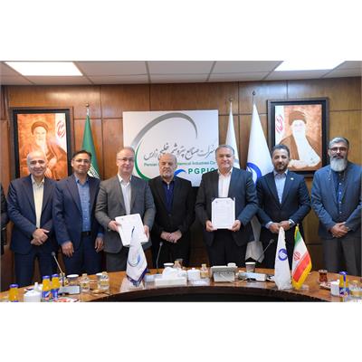 امضای قرارداد همکاری برای توسعه خدمات پتروکارت 3