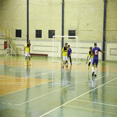 فوتسال پیشکسوتان 8