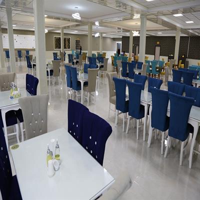 نمایی از رستوران تازه بازگشایی شده نرگس 5