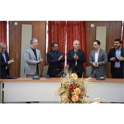 تقدیر مدیرعامل 7