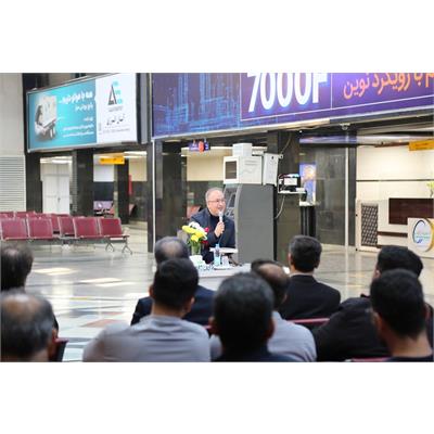 دیدار صمیمانه مدیر عامل و اعضای هیئت مدیره شرکت عملیات غیرصنعتی ماهشهر با همکاران حمل و نقل 11