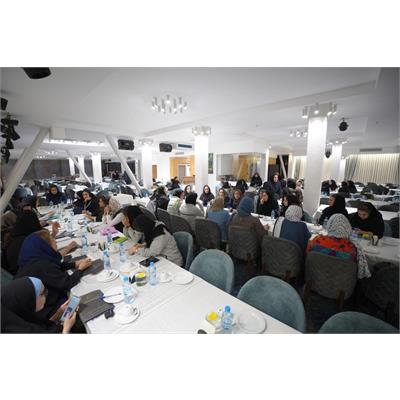 آغاز دومین دوره مسابقات ورزشی دختران 25سال و کمتر شرکت صنایع پتروشیمی خلیج فارس در شهر شیراز‌ 7