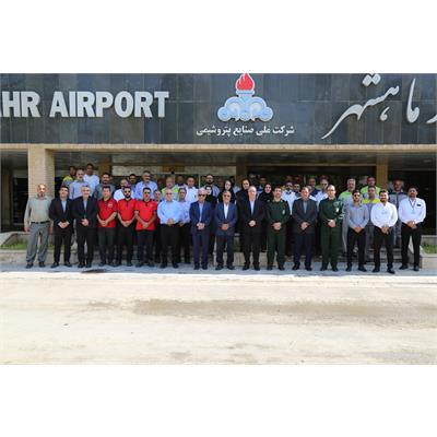 دیدار صمیمانه مدیرعامل با پرسنل فرودگاه بندر ماهشهر 1