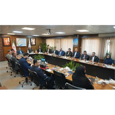 ارائه خدمات آموزشی، توانمندسازی شغلی و ارتقای مهارت‌های فنی و حرفه‌ای با پترو کارت 5