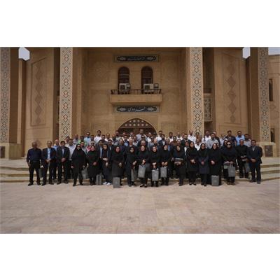 تجلیل از تلاش کارگران در مراسم گرامیداشت روز جهانی کار و کارگر در شرکت عملیات غیرصنعتی 1