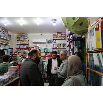 بازدید هیأت مدیره و کارگروه پتروکارت از تأمین‌کنندگان جشنواره نوشت‌افزار در ماهشهر 10