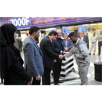 دیدار صمیمانه مدیر عامل و اعضای هیئت مدیره شرکت عملیات غیرصنعتی ماهشهر با همکاران حمل و نقل 3