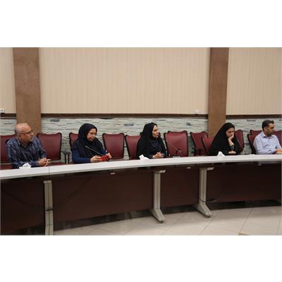 اهدای 10هزار کارت خرید به مددجویان کمیته امداد و بهزیستی بندرماهشهر و بندرامام خمینی(ره)  6