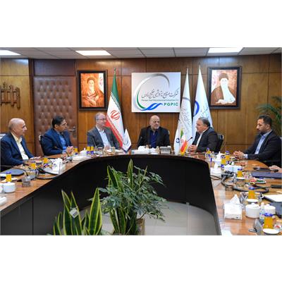 امضای قرارداد همکاری برای توسعه خدمات پتروکارت 8