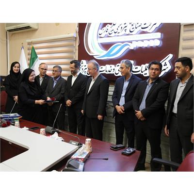 تجلیل از کارگران نمونه شرکت عملیات غیرصنعتی بندرماهشهر 6