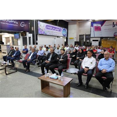 دیدار صمیمانه مدیرعامل با پرسنل فرودگاه بندر ماهشهر 4
