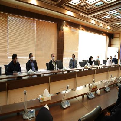 تقدیر از کادر درمانی 10