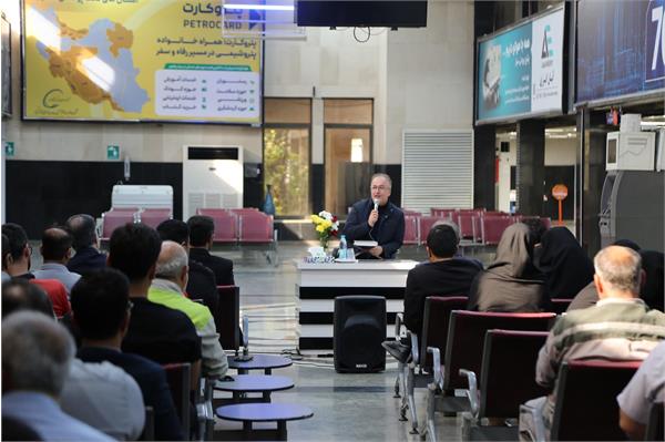 دیدار صمیمانه مدیر عامل و اعضای هیئت مدیره شرکت عملیات غیرصنعتی ماهشهر با همکاران حمل و نقل