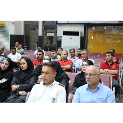 دیدار صمیمانه مدیرعامل با پرسنل فرودگاه بندر ماهشهر 3